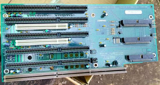 Райзер для компьютеров COMPAQ 172623-001 3X3 BACKPLANE RISER BOARD DP 466 PROLINEA 466 ASSY 003733