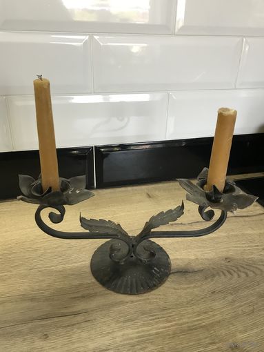 Подсвечник.