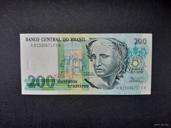 200 крузейро 1990 года. Бразилия. UNC.  Распродажа.