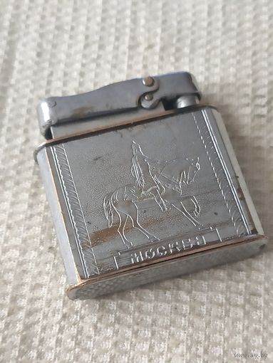 Зажигалка.