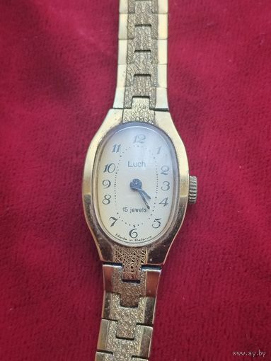 Часы "Луч" механика. Как новые. На ходу.