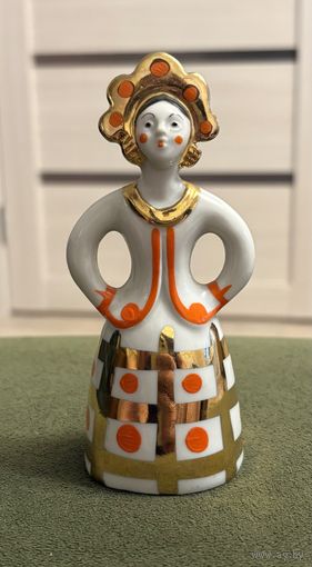 Статуэтка Фарфоровая Матрешка - невеста . Дулёво