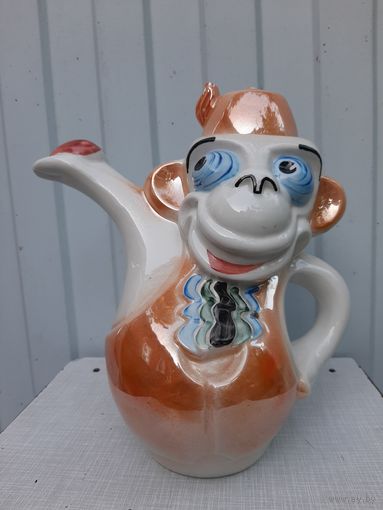 Чайник,  кофейник  ,,обезьяна,,  фарфор , авторская  работа.