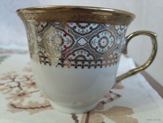 Чашка чайная, фарфор, позолота