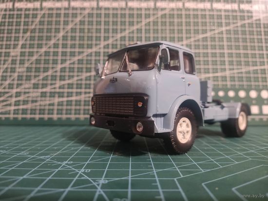 Масштабная модель МАЗ-504В Седельный тягач Масштаб 1/43 Наш автопром