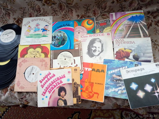 Пластинки маленькие, миньоны. одним лотом! (50шт)