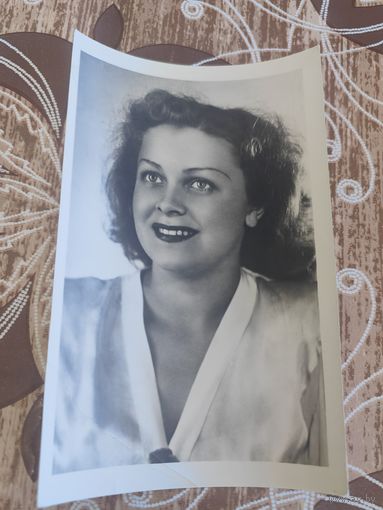 Артистка Целиковская