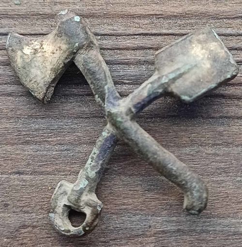 Петличный знак