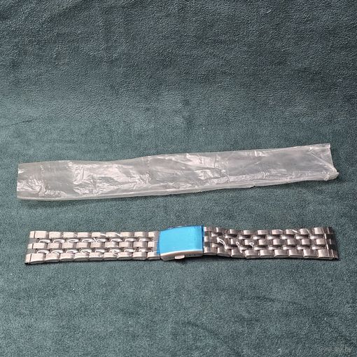 Браслет для часов Не был в Использовании 22мм в пленках  Длинна в застегнутом состоянии 18см!!!