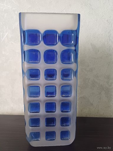 Все лоты с 1р.Редкая Неман Ваза окошки