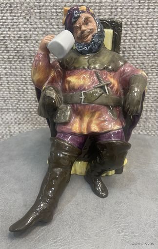 Фарфоровая статуэтка Пенящаяся кварта, Royal Doulton, Англия. 1954 год. Высота 15 см.