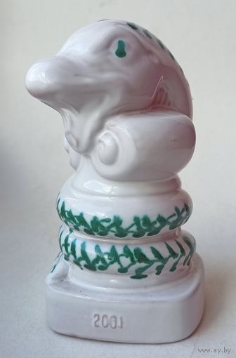 Змея. Статуэтка Радошковичи. Фарфор? Керамика. Радашковичи 2001