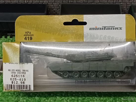 Модель танка "ABRAMS"  MiniTanks  б/у 1/87 HO