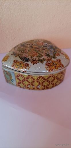 Шкатулка для украшений