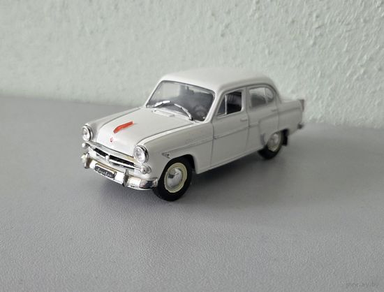 С рубля! Модель автомобиля Москвич-407 в белом цвете от DeAgostini
