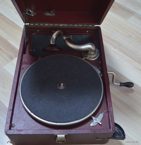 Патефон "Граммофон". Рабочий.