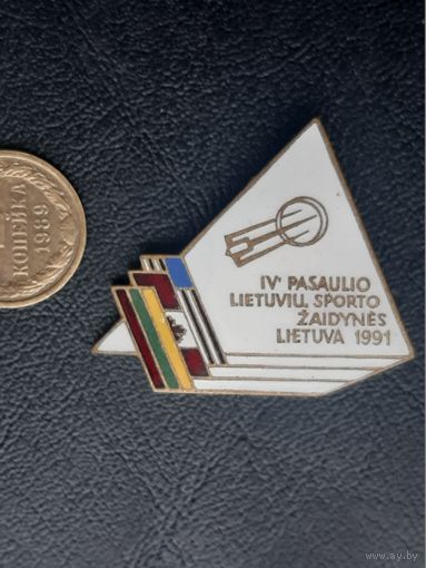 Значок тяжелый, эмали 1991. Литва