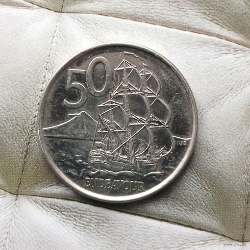 50 центов 2006 года Новая Зеландия.. Красивая монета!