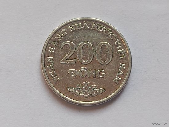 Вьетнам 200 донг 2003 г.