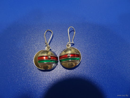 Серьги , серебро 875 проба, эмаль, СССР. Как будто с флагом Беларуси...