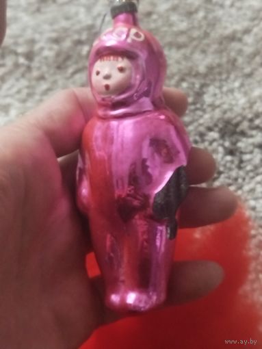 Космонавт,под реставрацию,с рубля