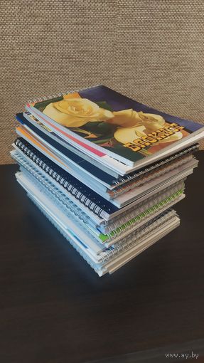 Много разных блокнотов формата А5 (25-30 штук)