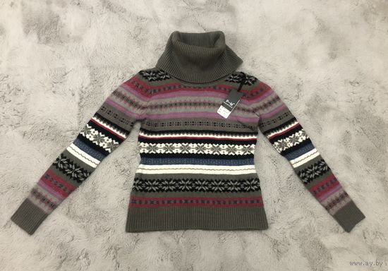 Свитер новый р. 42-44