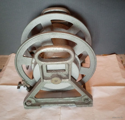 Катушка для провода связи (связиста).