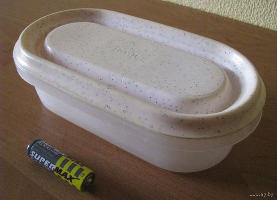 Контейнер 0,5 л для пищевых продуктов .