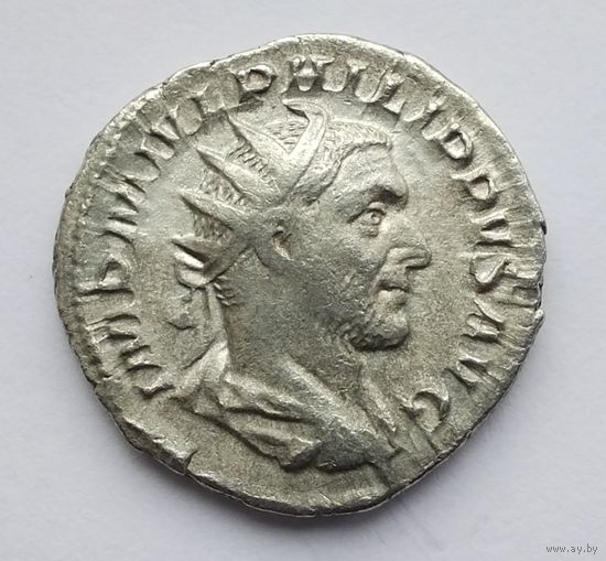 Филипп I Араб (244-249 гг.) Фидес. Антониниан. Двойной денарий. Серебро. /24