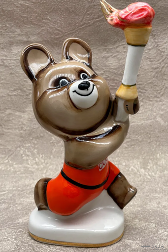 Статуэтка Олимпийский Мишка с факелом Фарфор Вербилки