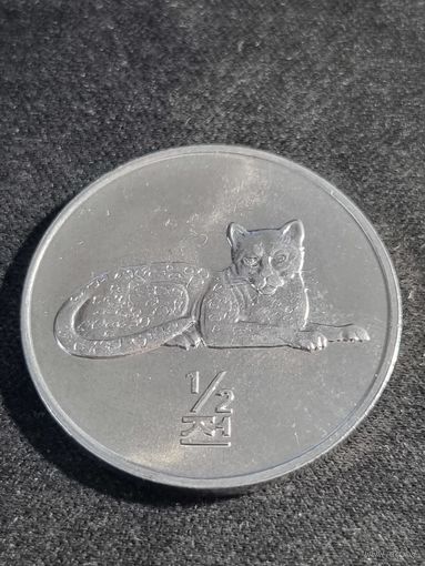 Северная Корея 1/2 чона 2002 Леопард