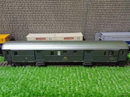Багажный вагон -FS- 4-х осный "FLEISCHMANN"б/у  Германия 1/87 HO