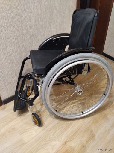Инвалидная коляска активного типа.Германия