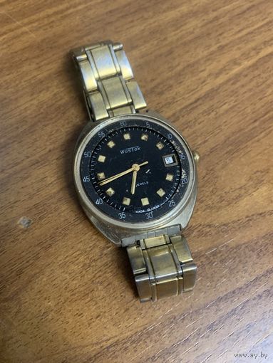 Часы восток