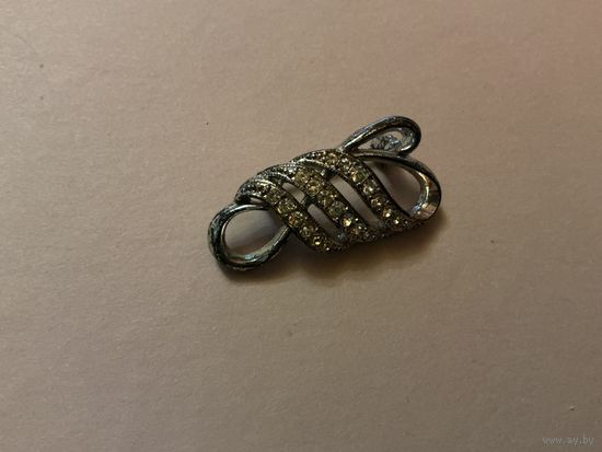Брошь Белые стразы Англия винтаж