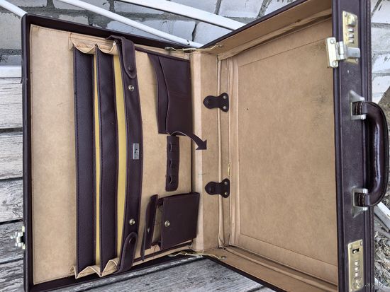 Дипломат JOY