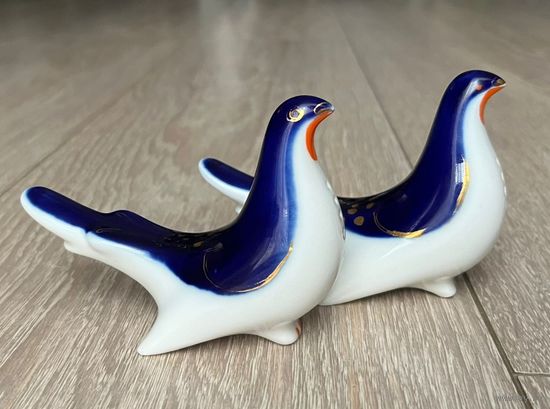 Фарфоровая статуэтка. Птичка. Птица. Солонка - перечница. ЛФЗ