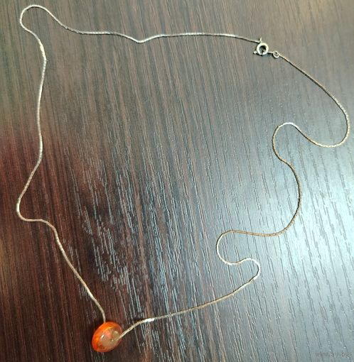 Винтажный кулон на цепочке янтарь