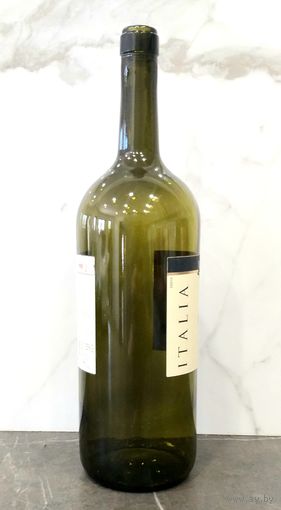 Бутылка Винная * MERLOT * Villa Vinum * Италия * объём 1.5 литра * высота 35 см * диаметр 9 см