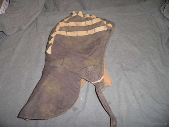 Шлем строителя зимний из СССР.