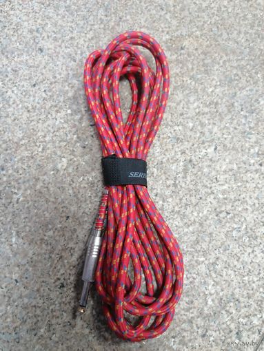 Кабель для аппаратуры