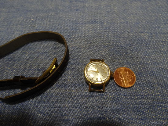 Часы "Чайка", калибр 1600, позолоченные, на ходу. Угличский часовой завод.