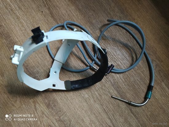 Налобный осветительволоконно-оптический