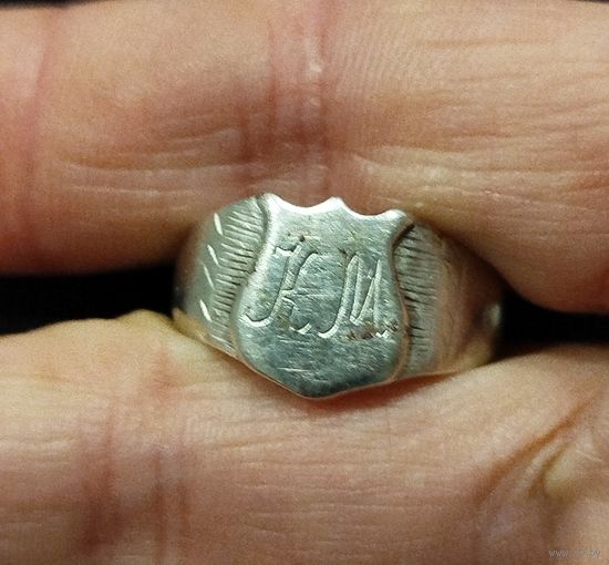 Старинный серебряный перстень с инициалами