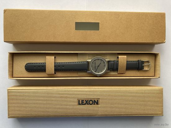 Часы Lexon