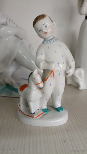 Статуэтка мальчик с лошадкой ЛФЗ, идеальное состояние