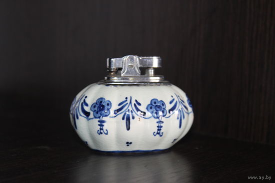 Фарфоровая зажигалка, клеймо.