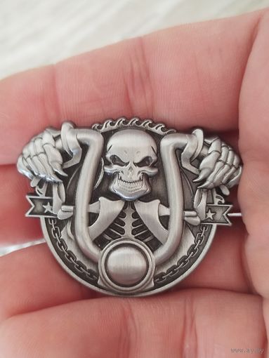 Крупный байкерской знак,тяжёлый металл