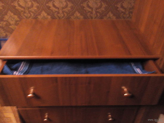 КОМОД - В Отличном Состоянии - Размеры Указаны в Описании Лота.